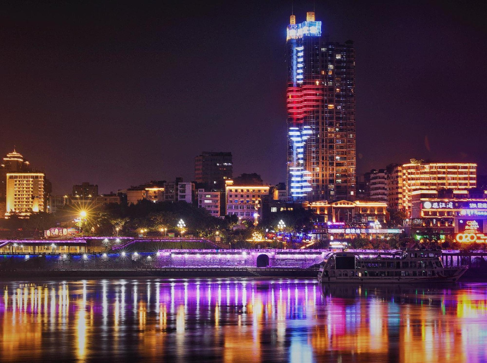 Crowne Plaza Yibin By Ihg Hotell Exteriör bild