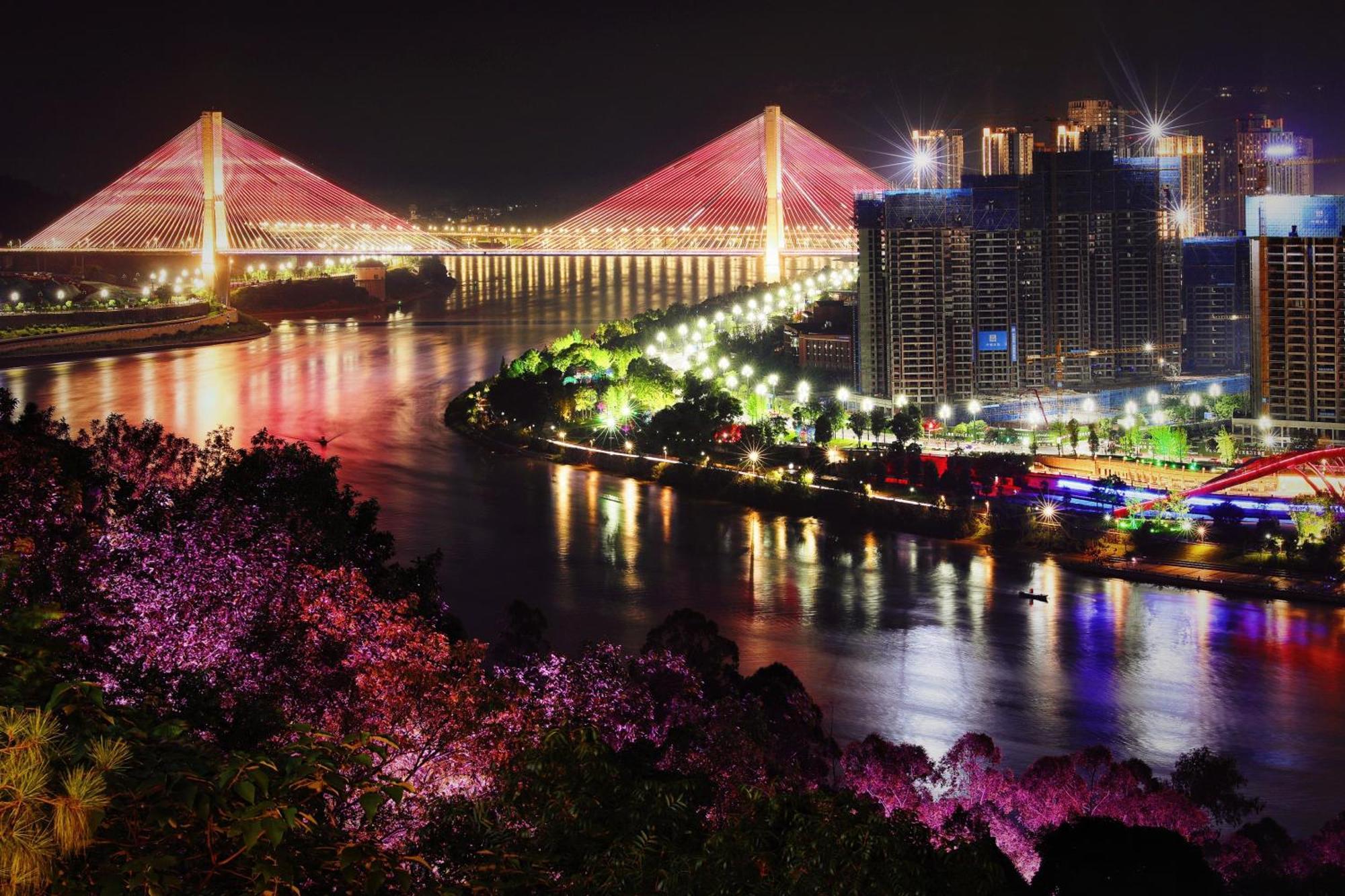 Crowne Plaza Yibin By Ihg Hotell Exteriör bild