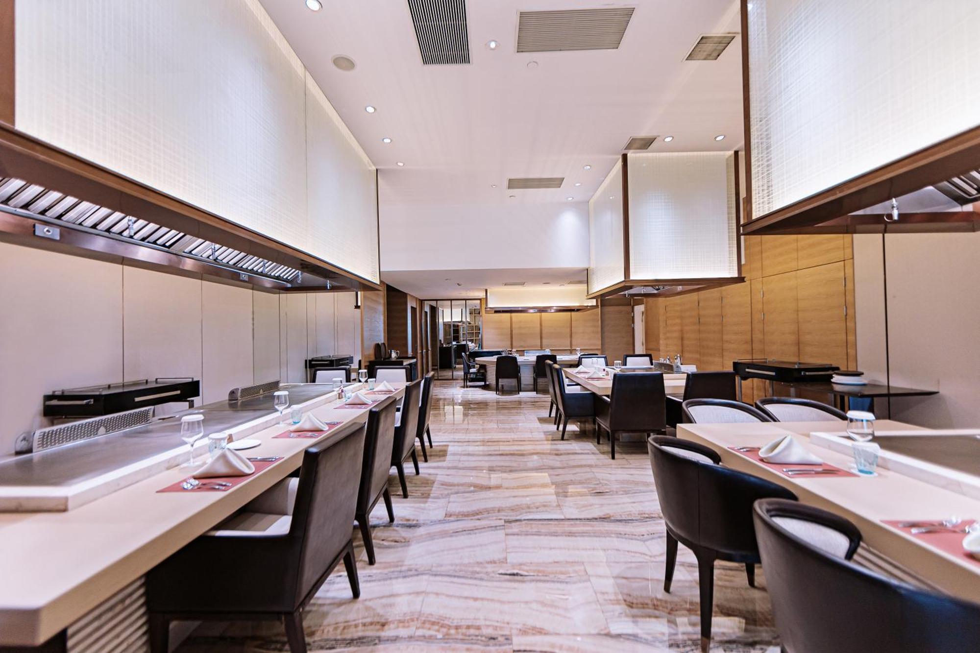 Crowne Plaza Yibin By Ihg Hotell Exteriör bild